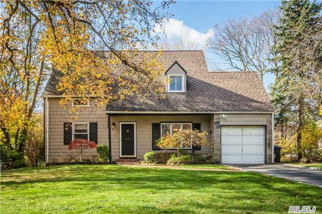 Here's Your Entrance To Living The Life With Coveted East Hills Park, Pool And Tennis Community! Warm And Inviting Lovely Colonial Featuring Master Suite With Expanded Sitting Area, Equalized Family Bedrooms W/Vaulted Ceilings, Beautiful Wood Floors Throughout. Featuring Noted Roslyn Schools. Smart Seller...Smart Price! Won't Last!