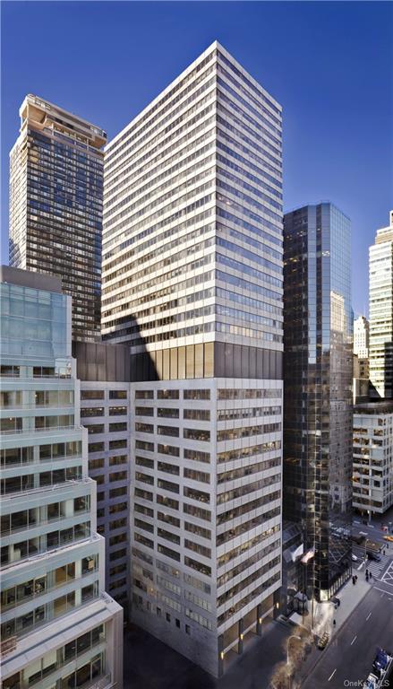 Commercial Lease in New York - 59th  Manhattan, NY 10022