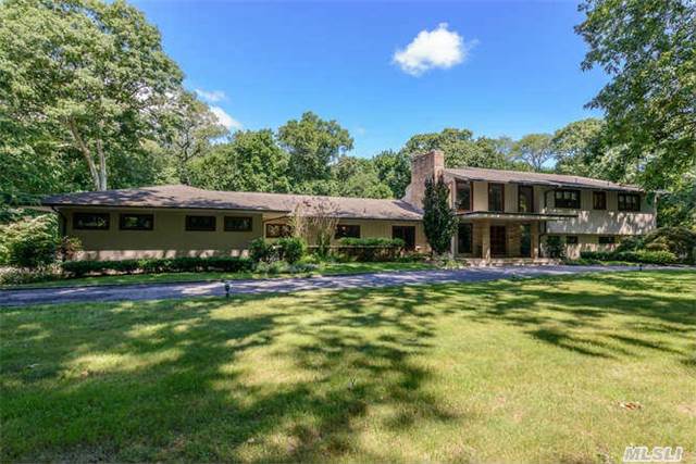 Frank Lloyd Wright Inspired Colonial. Designer's Dream. Large, Open, Entertaining Rooms. Architectural Windows & Doors Grand Marble Foyer, 7, 000 Square Feet Of Luxury Living. Beautiful Gunite Pool With Spa. Possible Master On The Main Floor.