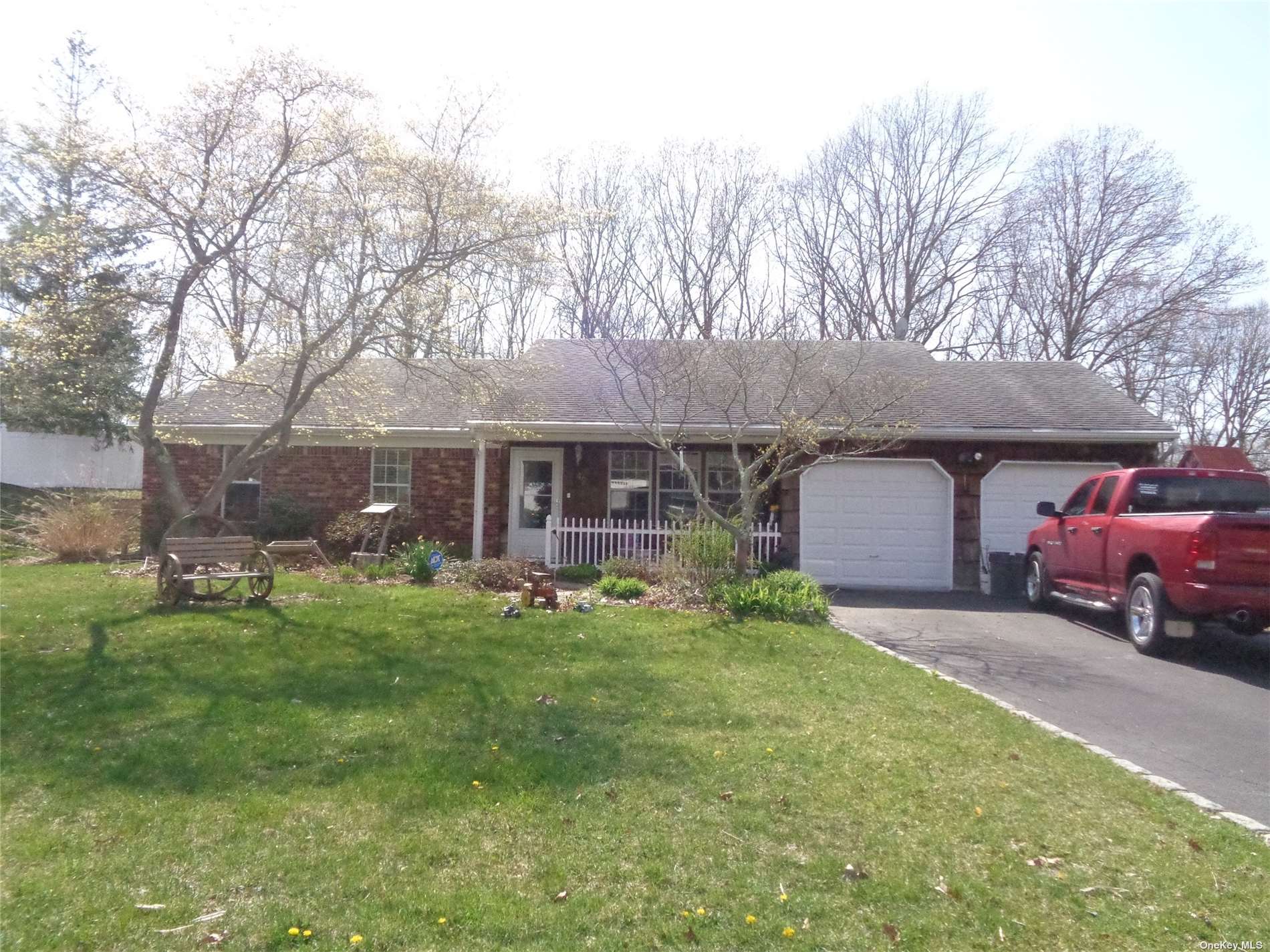 Single Family in Selden - Sabre  Suffolk, NY 11784