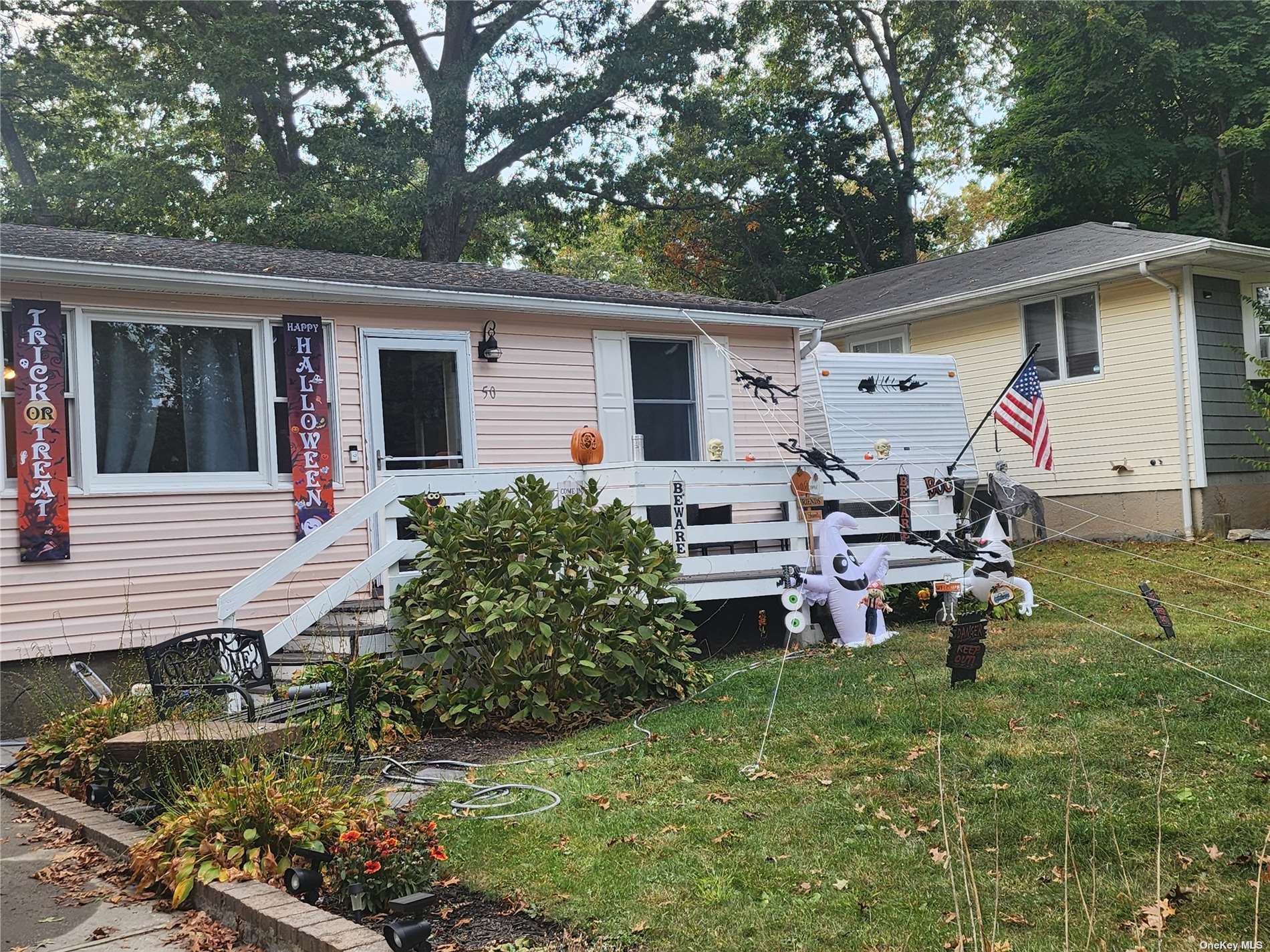 Listing in Ridge, NY