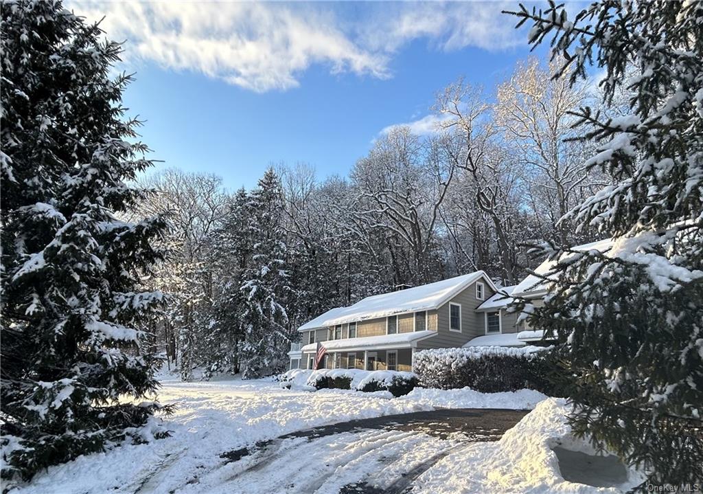 Single Family in Lewisboro - Old Pond  Westchester, NY 10590