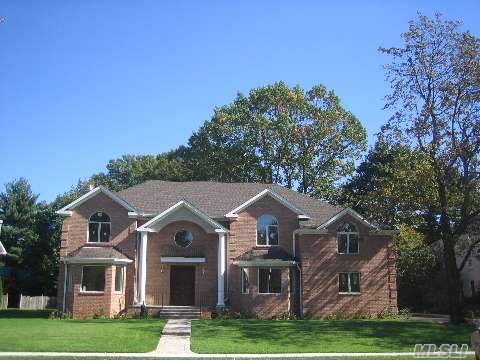 Magnificent New Brick Center Hall Colonial On Oversized 287 Deep Property. European Granite Gourmet Kitchen W/Top Of The Line Appliances. Tray Ceilings, Hardwood Floors, High Ceilings Downstairs And Up, French Doors From Kitchen And Family Room To Private Backyard. Pool And Tennis Community, Great Schools. 