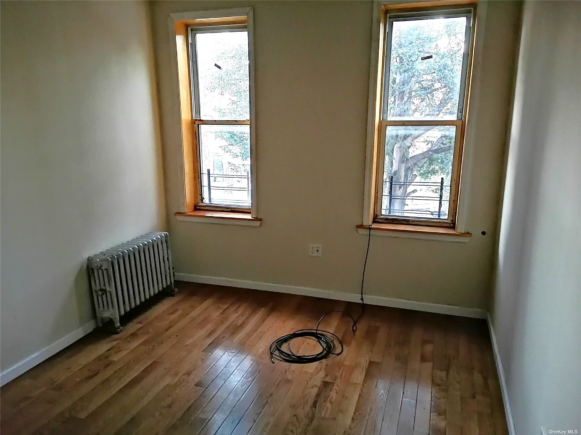 Apartment in Cypress Hills - Grant  Brooklyn, NY 11208