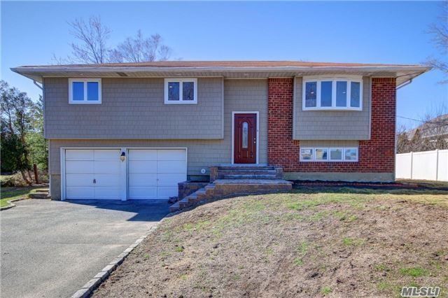 4 Bed 2 Bath Fully Updated High Ranch , Brand New Kitchen & Bath Roomshardwood Floor , Cac Gas Heating & Cooking