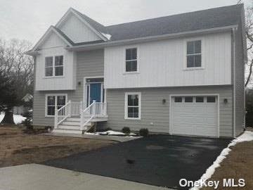 Single Family in Sound Beach - Blue Point  Suffolk, NY 11789