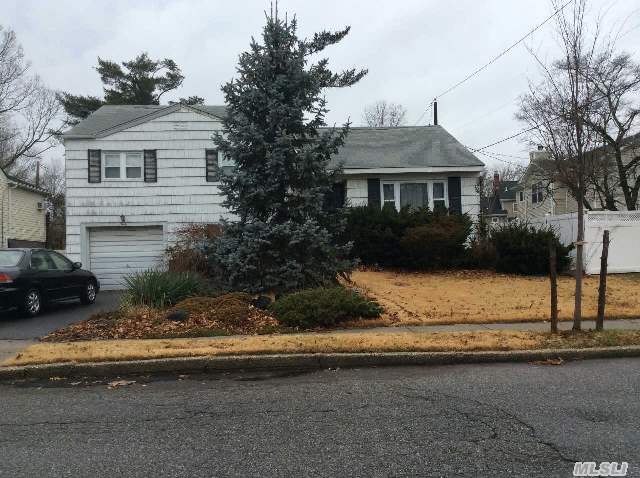 Great Location Syosset Sd #2 Walk To Plainview Shopping Center Large Lot 60X124.   Bring Your Builder And Plans As Is,  Not Subject To Financing  Estate Sale