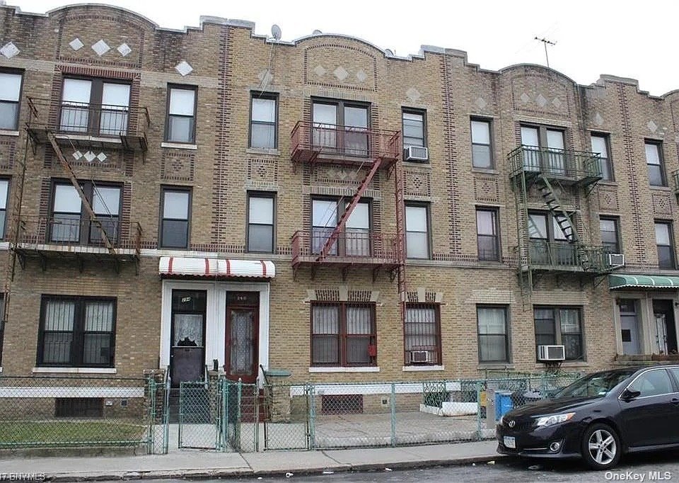 6 Family Building in Kensington (Brooklyn) - 2nd  Brooklyn, NY 11218