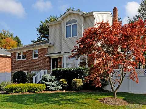 Newer Burner, Roof, Windows, New 2 Zonecac, Ugs,Alarm, Custom Paver/Stone Patio Stunning Salt Water Htd Pool,Waterfall,Unique 4 Bed, 3.5 Bth Split-Expanded Main Level Grt Room  W/Fp 20X20),Cathedral Ceiling, Maple Hardwood Flrs, Huge Granite Kit, Ctr. Island W/Stainless App.Sliding Doors To Resort Yard, Mstr Bed W/Walk-In Closet,New Bth Jacuzzi,Sep Shower. All New Bths,Kit