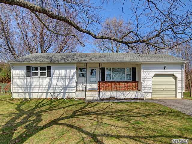 Your Summer Fun Begins Here! Located In Desirable Summerhaven, This 3 Bedroom Boasts 2 Full Baths, Family Rm, Study, Basement W/Ose, Garage And More. Beautiful Oak Floors Throughout. Waterview With Boat Ramp Close By. Swimming, Boating,  Kayak, Canoe In Wine Country; All The North Fork Is Known For. Low, Low Taxes.