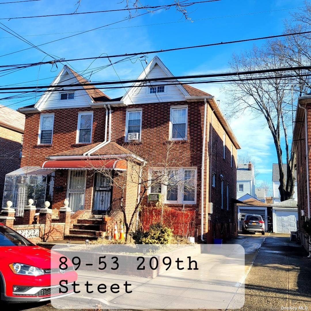 Single Family in Queens Village - 209th  Queens, NY 11427