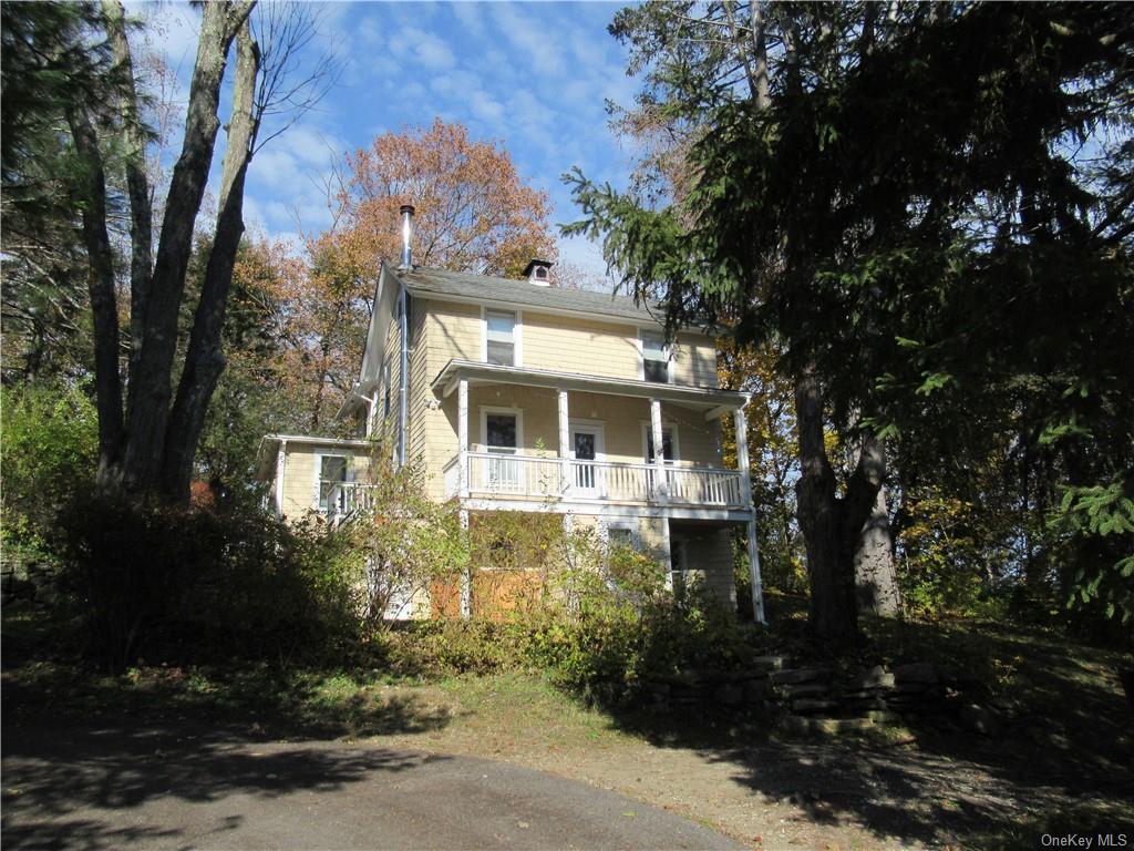 Apartment in Pawling - Charles Colman  Dutchess, NY 12564