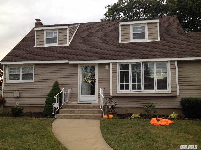 Beautiful Well Maintained Cape Cod, 4 Br, 2 Full Bath, Finished Basement, North Of Sunrise Highway, No Flooding!