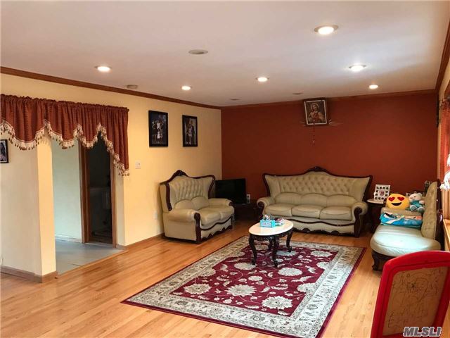 All Floors Are Made With The Finest Oak Wood As Well As The Molding Doors And Ceilings, To Much With The Surrounding Living Space. Conveniently Situated To Lirr, Buses, Schools, Shopping, House Of Worship, And More. School District #26.