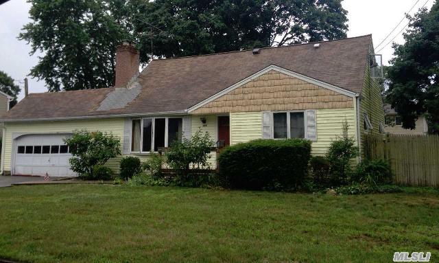 Very Large Expanded Cape - 2 Additional Rooms,  Family Room,  Sunroom Could Be Fdr,  Eik.