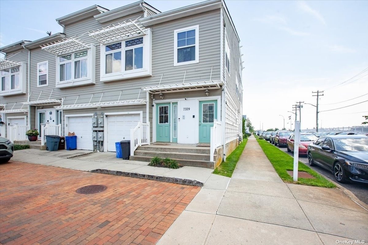 Two Family in Arverne - Arverne Mews  Queens, NY 11692