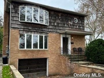 Single Family in Little Neck - Thornhill  Queens, NY 11362