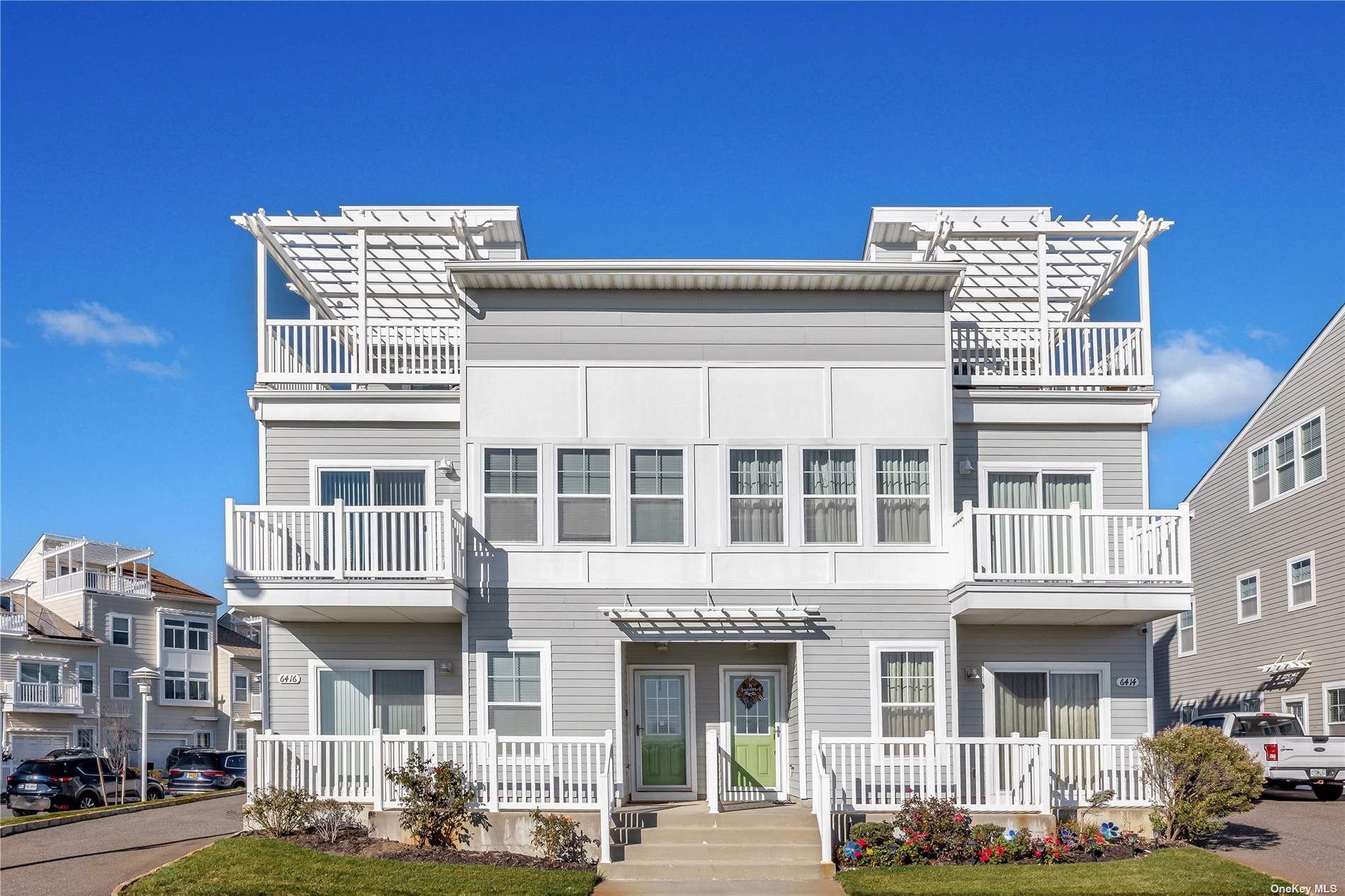 Single Family in Arverne - Beach Front  Queens, NY 11692