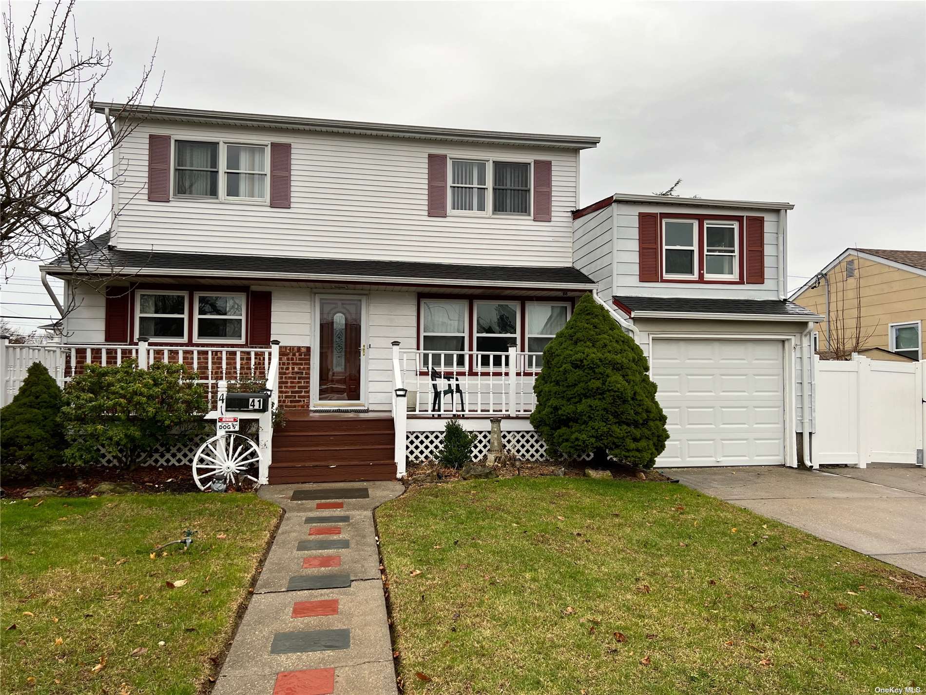 41 Scooter Lane, Hicksville, NY 11801 (Off Market NYStateMLS Listing  #11125544)