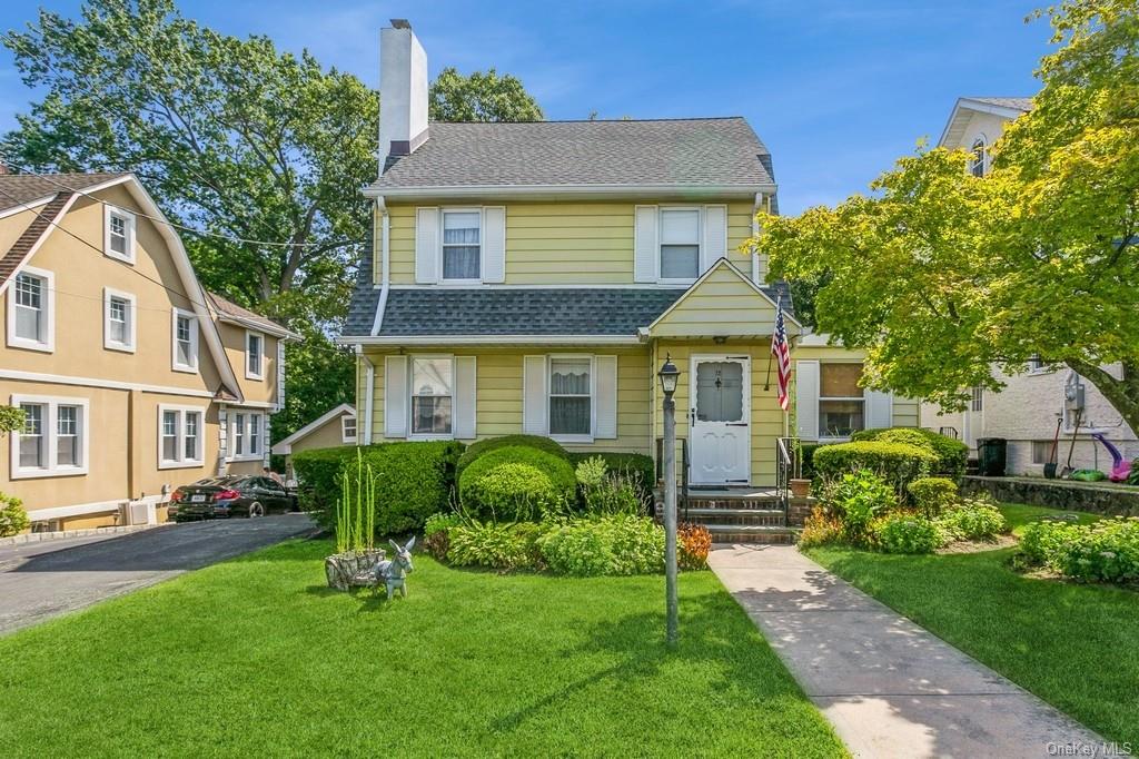 Single Family in Eastchester - Lockwood  Westchester, NY 10708