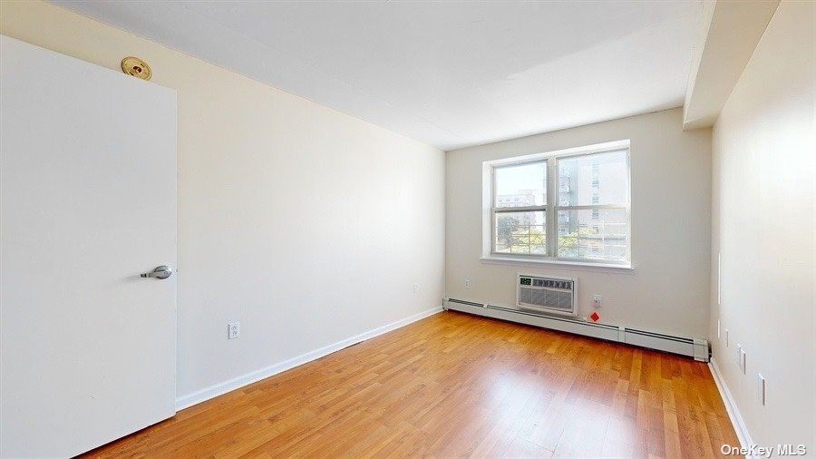 Condo Beach 81st  Queens, NY 11693, MLS-3503081-10