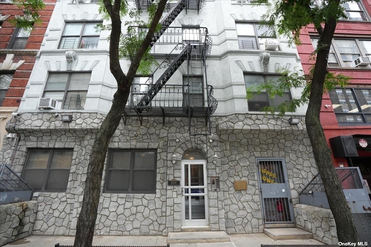 Apartment 10th  Manhattan, NY 10009, MLS-3498131-10