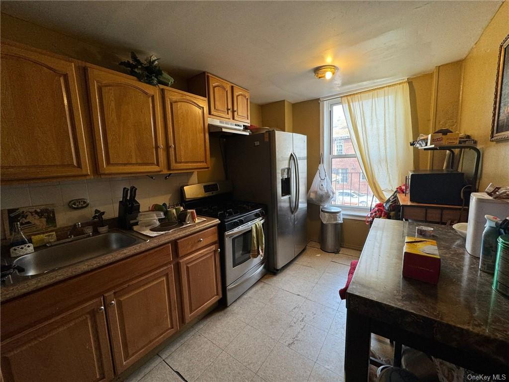 Single Family Overing  Bronx, NY 10461, MLS-H6279611-10