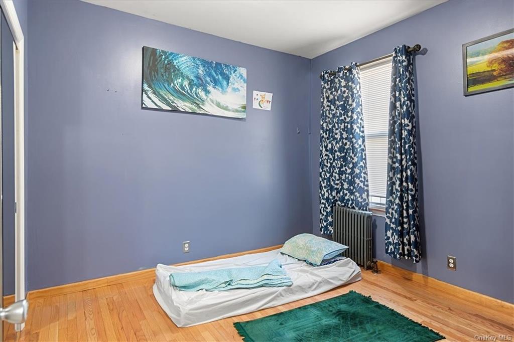 Single Family Waring  Bronx, NY 10469, MLS-H6271873-10