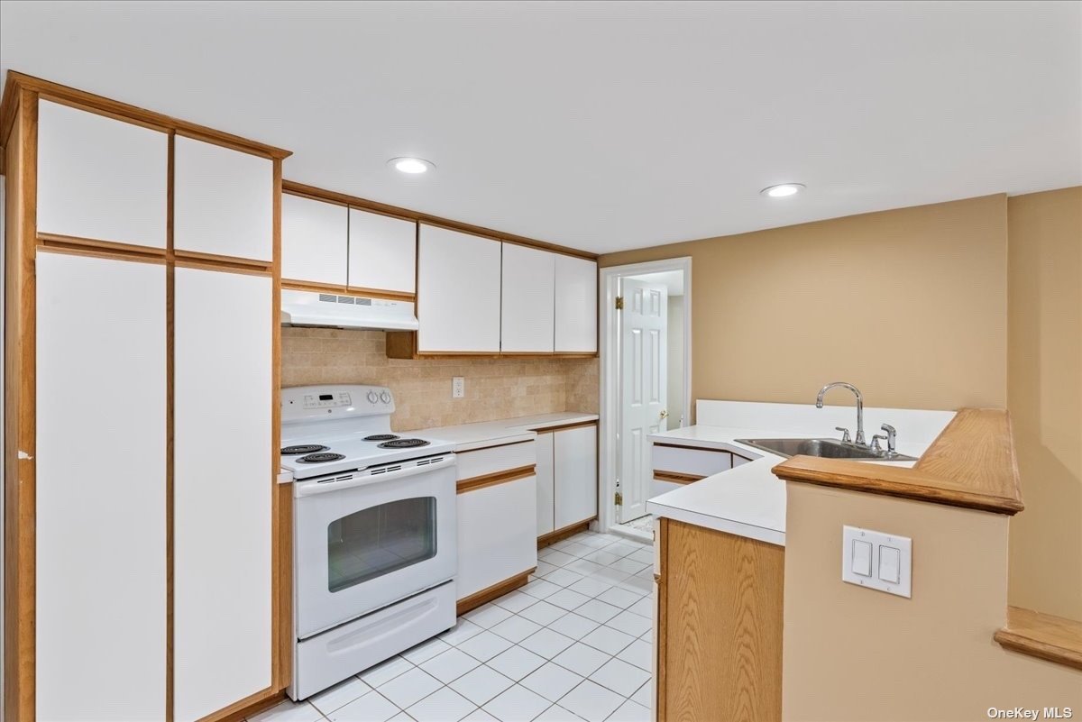 Apartment Garfield  Nassau, NY 11735, MLS-3508091-11