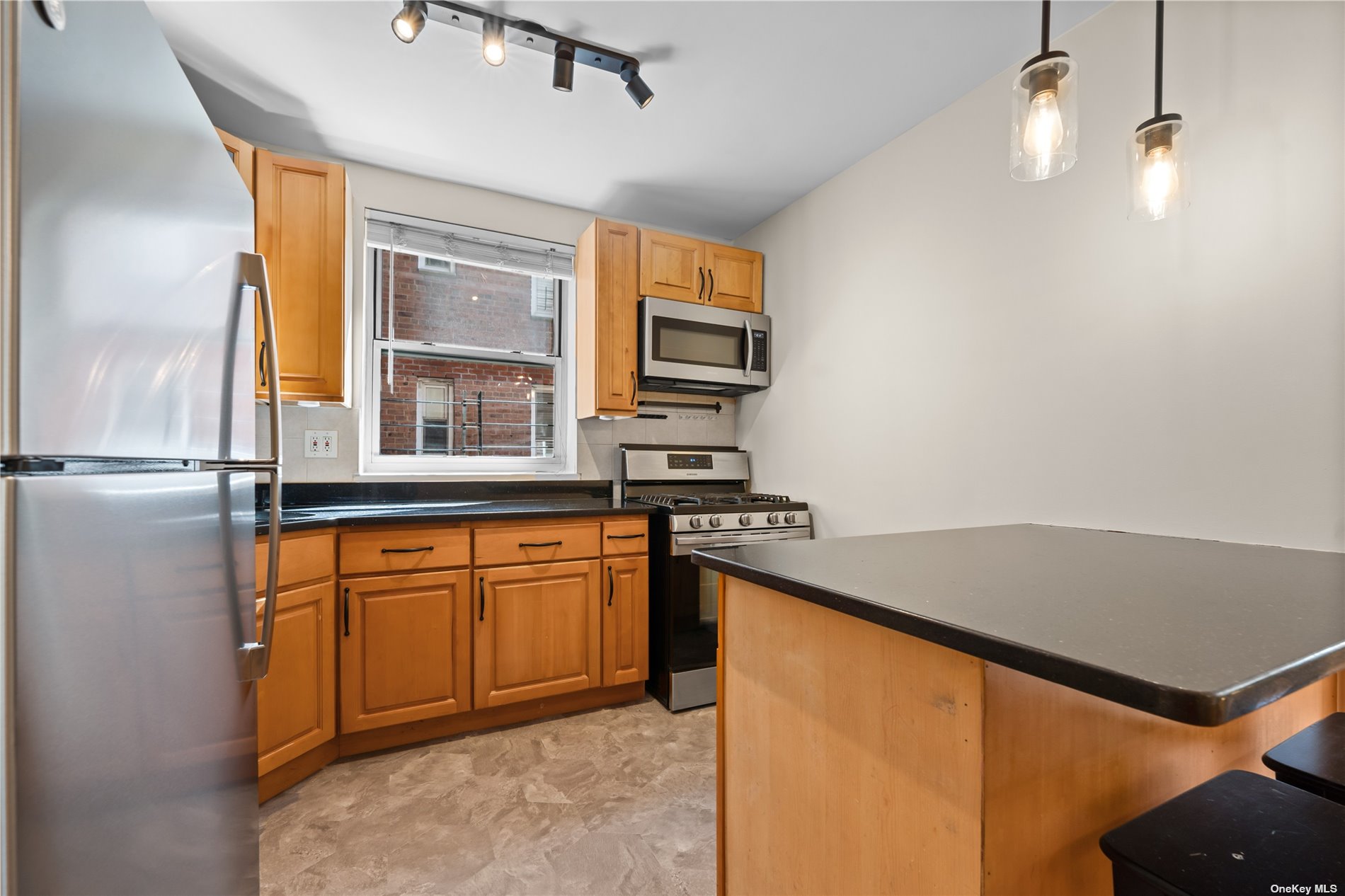 Apartment 63rd  Queens, NY 11375, MLS-3499106-11