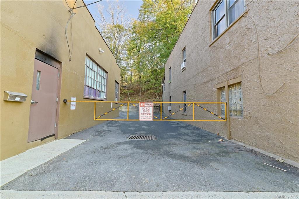 Commercial Sale Brook  Westchester, NY 10520, MLS-H6277135-11