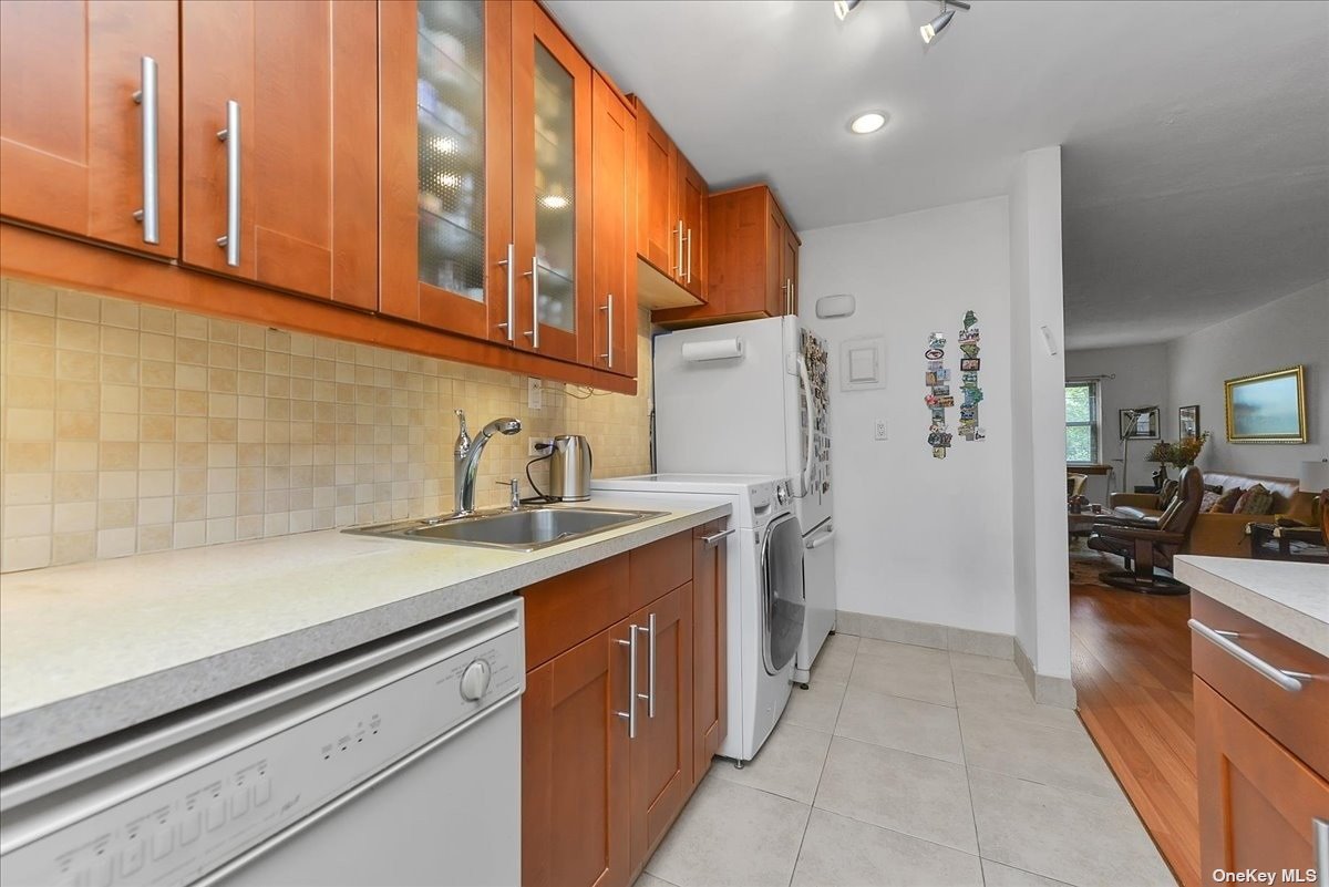 Coop 147  Queens, NY 11367, MLS-3507241-11