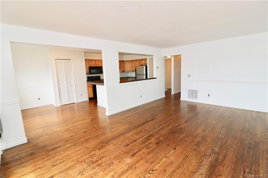 Apartment Water  Orange, NY 12550, MLS-H6281431-11