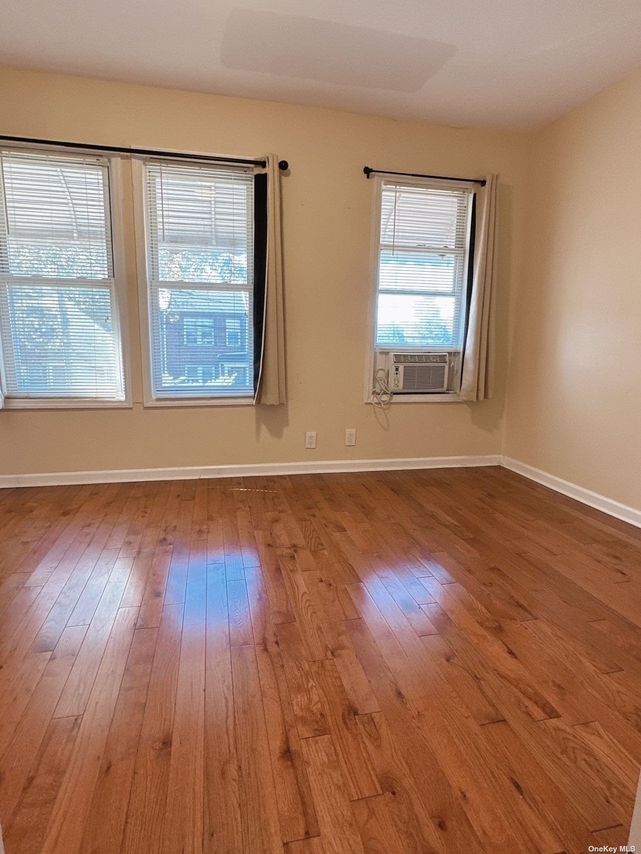 Single Family Inwood  Queens, NY 11436, MLS-3513474-11