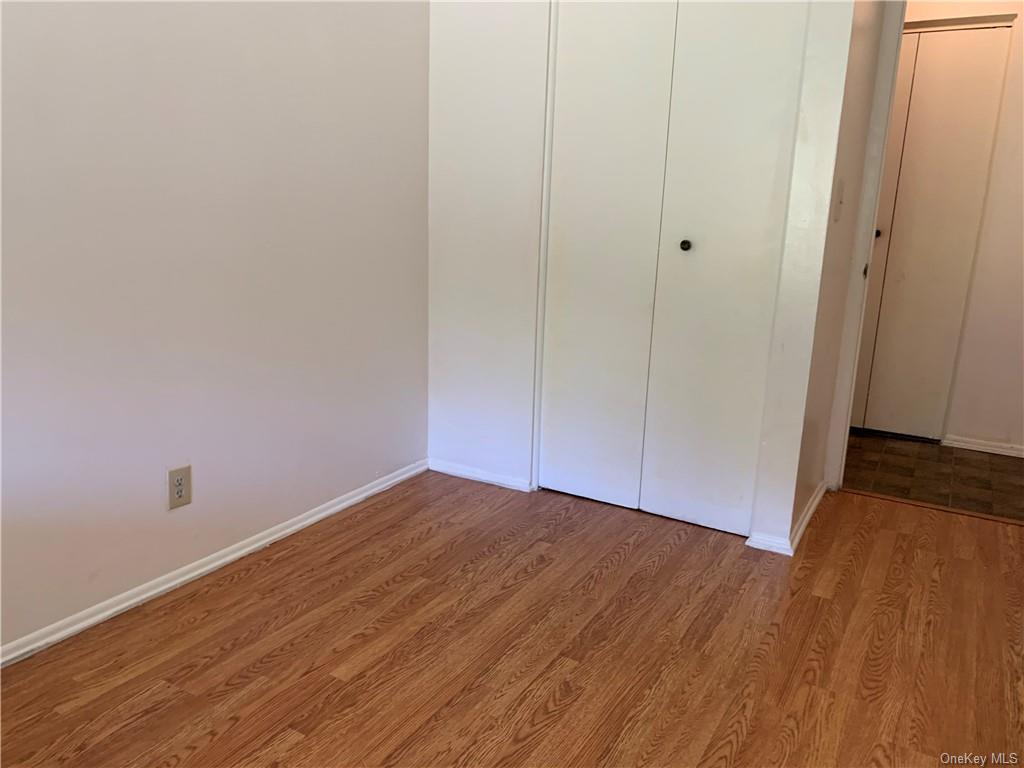 Apartment Old Country  Westchester, NY 10523, MLS-H6264636-11