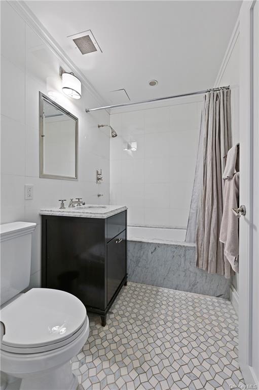 Condo 11th  Manhattan, NY 10011, MLS-H6249662-11