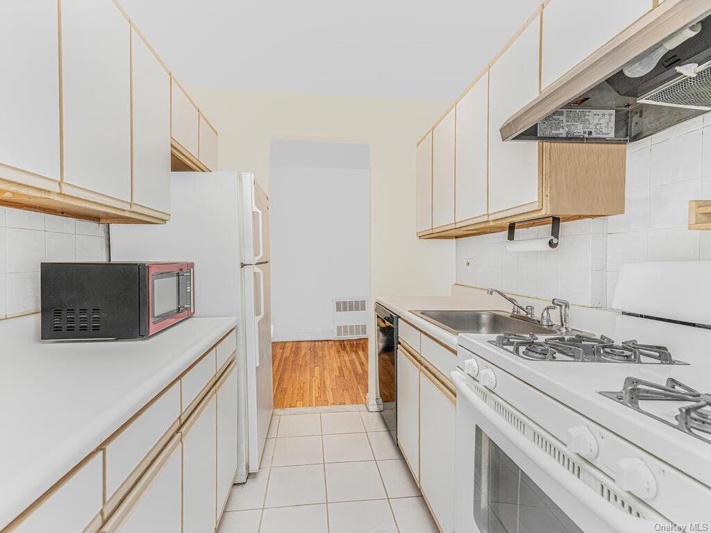 Apartment Palisade  Bronx, NY 10463, MLS-H6224848-11