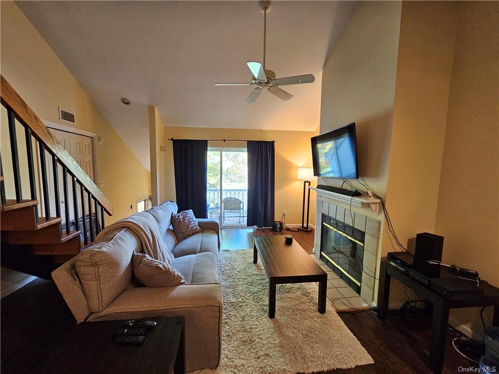 Apartment Deer  Westchester, NY 10590, MLS-H6275873-11