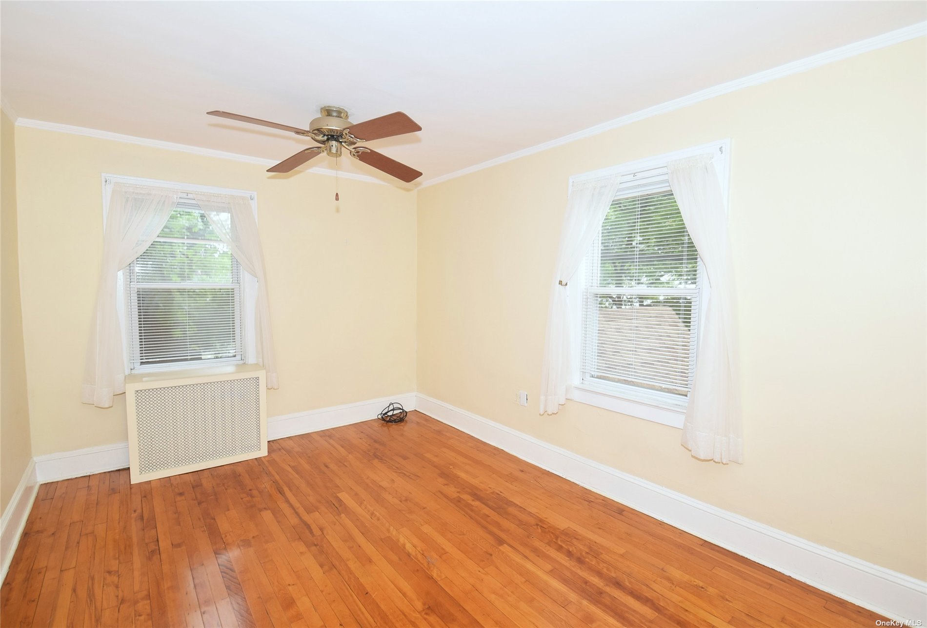 Single Family Van Nostrand  Queens, NY 11362, MLS-3490937-11