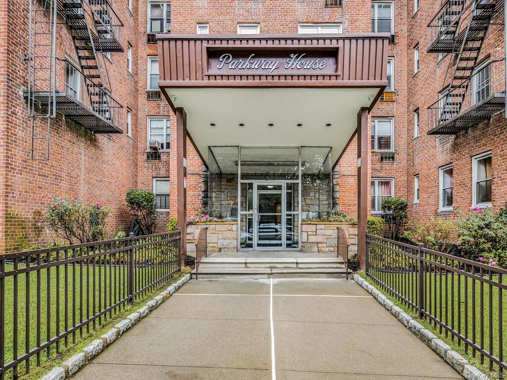 Coop Bronx River  Westchester, NY 10704, MLS-H6277126-12