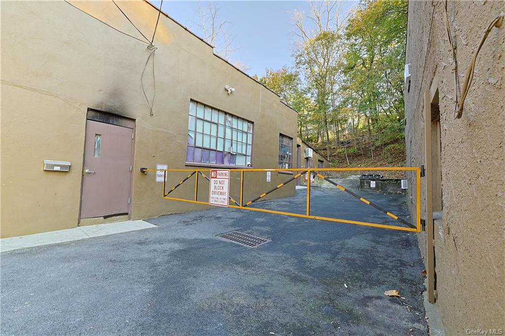 Commercial Sale Brook  Westchester, NY 10520, MLS-H6277135-12