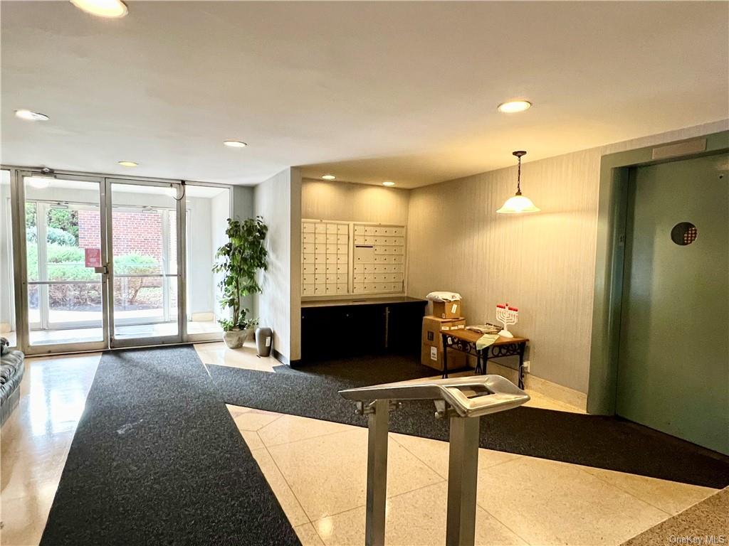 Apartment Scarsdale  Westchester, NY 10583, MLS-H6281161-12