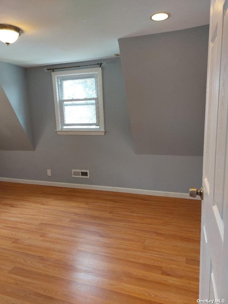 Apartment Andrews  Nassau, NY 11575, MLS-3491329-12