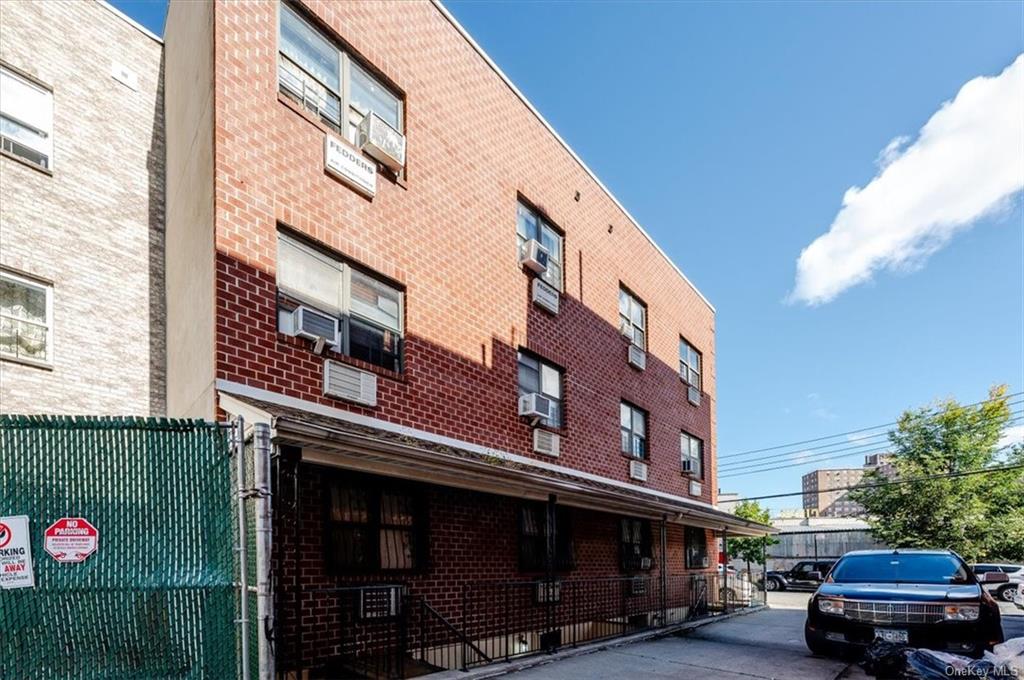 6 Family Building Banyer  Bronx, NY 10473, MLS-H6274256-13