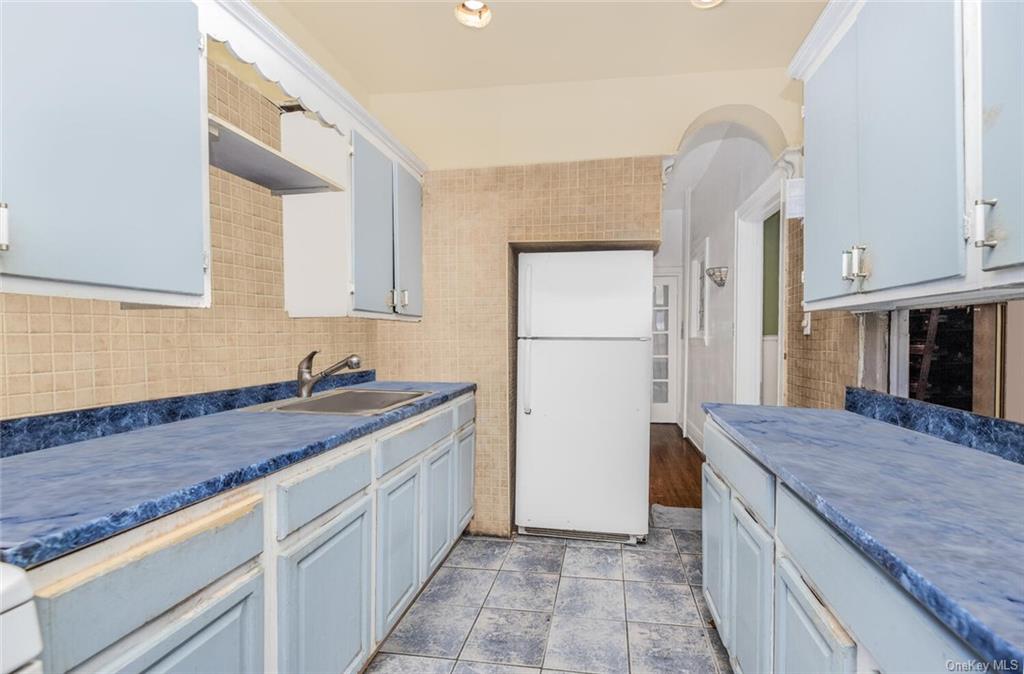 Single Family Woodruff  Brooklyn, NY 11226, MLS-H6192268-13