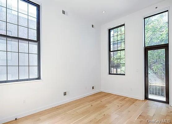 Apartment Leonard  Brooklyn, NY 11222, MLS-H6280459-13