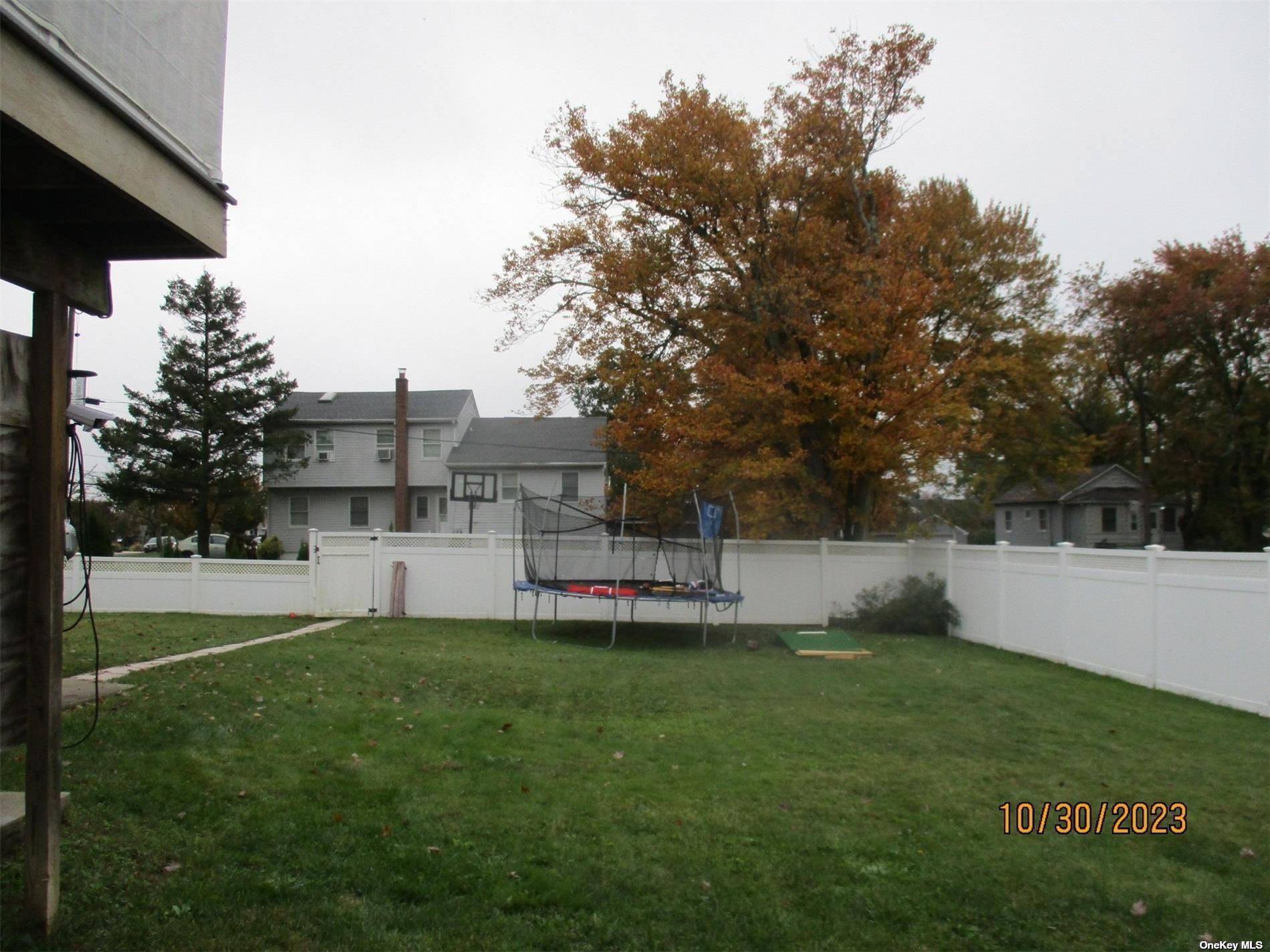 Single Family Deauville  Suffolk, NY 11726, MLS-3515651-13