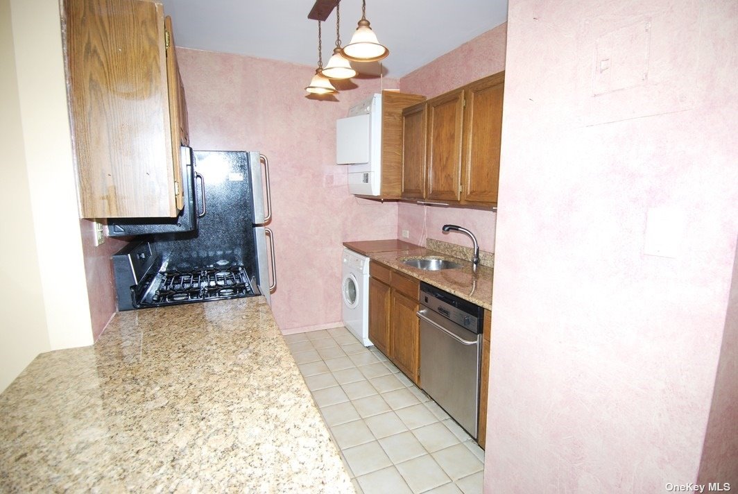 Coop Grand Central  Queens, NY 11005, MLS-3494742-13