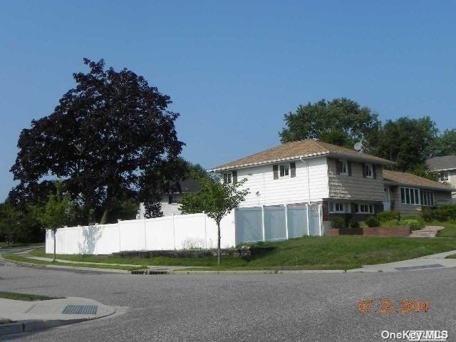 House Halcourt  Nassau, NY 11803, MLS-3503772-13