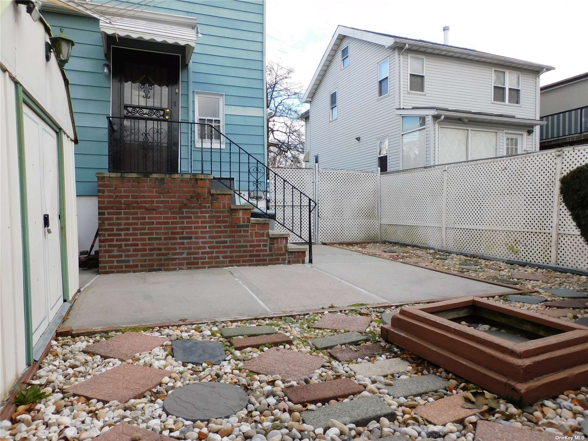 Single Family Pidgeon Meadow  Queens, NY 11358, MLS-3516851-13